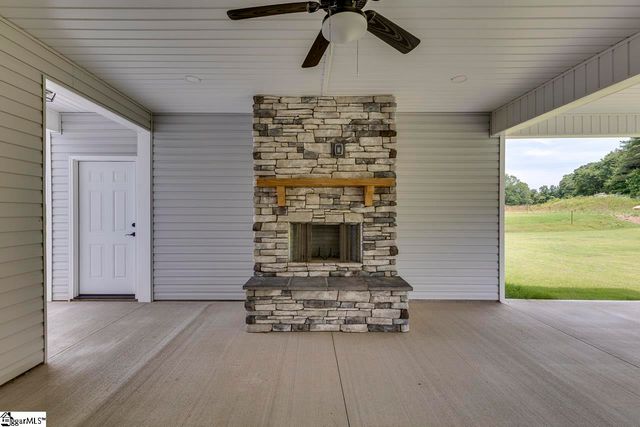 110 Hintons Farms Drive, Easley, SC 29640