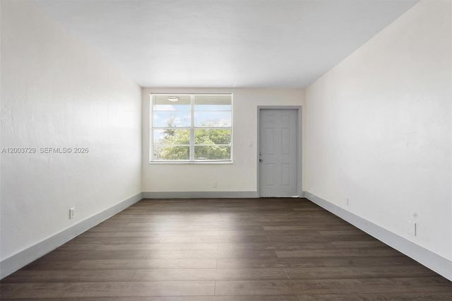 1715 N 16th Ave 111, Hollywood, FL 33020