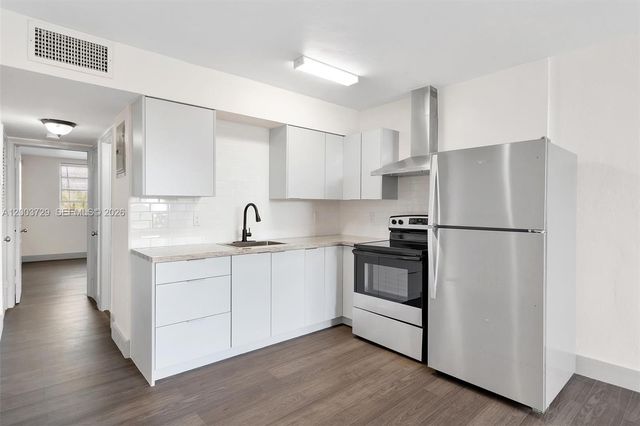 1715 N 16th Ave 111, Hollywood, FL 33020