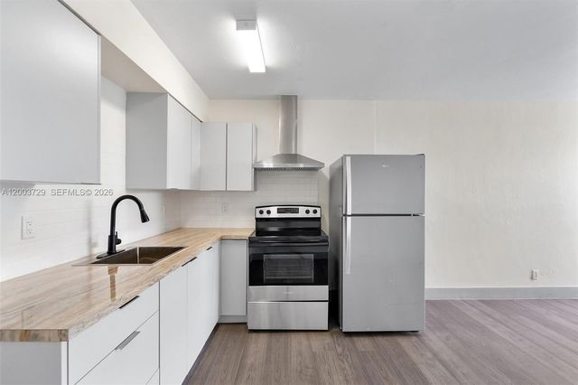 1715 N 16th Ave 111, Hollywood, FL 33020