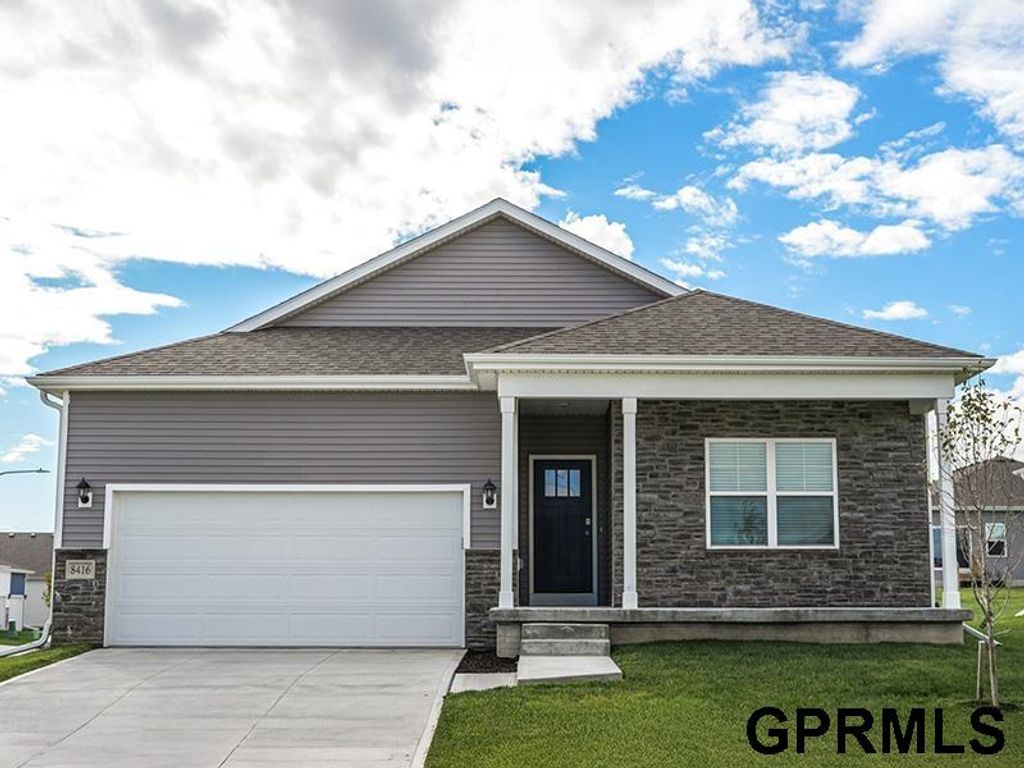 11616 S 56TH Street, Bellevue, NE 68133