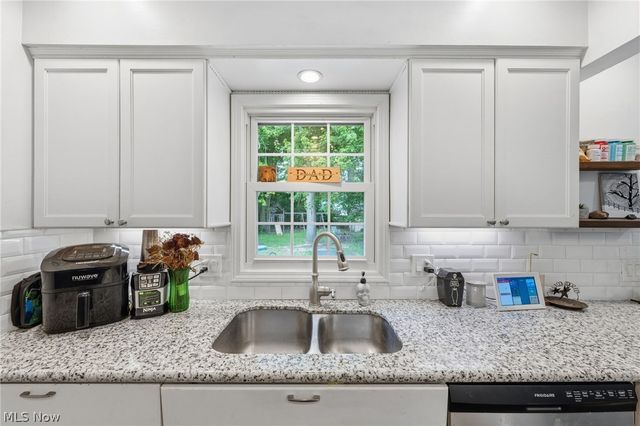 6472 Southgrove Road, Mentor, OH 44060