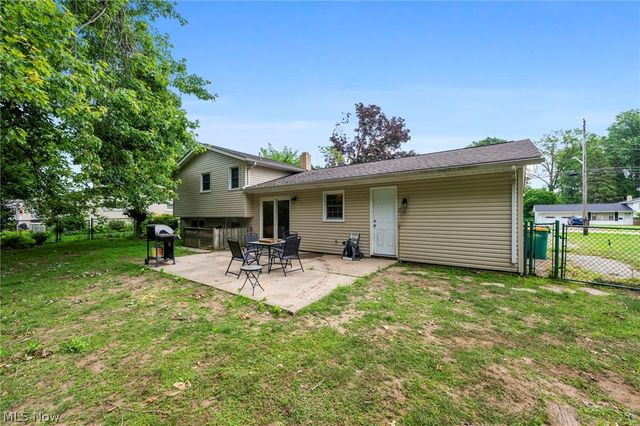 6472 Southgrove Road, Mentor, OH 44060