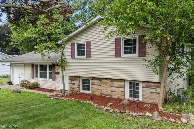 6472 Southgrove Road, Mentor, OH 44060