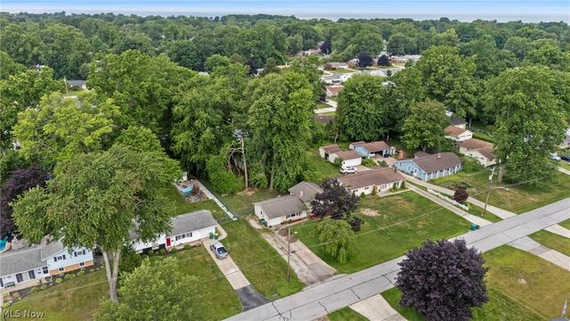 6472 Southgrove Road, Mentor, OH 44060