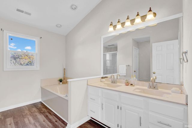 4400 Huntington Place, Evansville, IN 47725