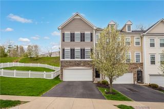 22 Truman Circle, Robinson Twp, PA 15136