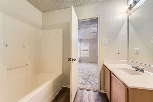 537 Marybeth Drive, Burleson, TX 76028