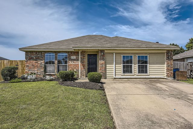 537 Marybeth Drive, Burleson, TX 76028