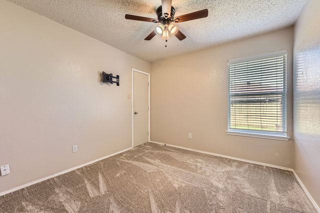 537 Marybeth Drive, Burleson, TX 76028