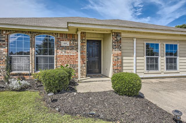 537 Marybeth Drive, Burleson, TX 76028