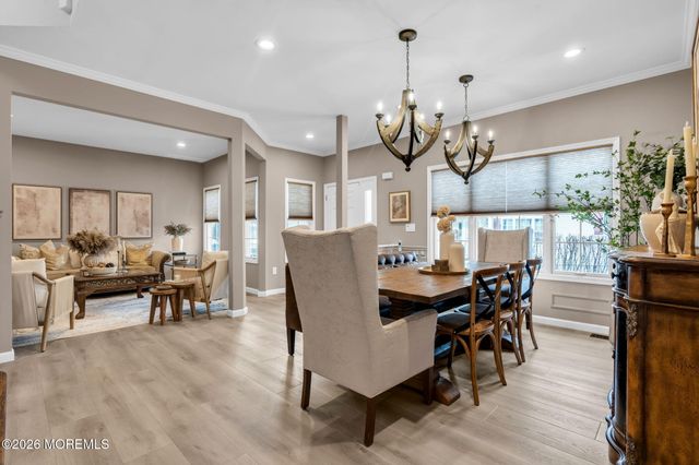 24 Smock Court, Manalapan, NJ 07726