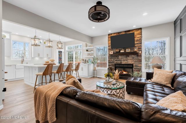 24 Smock Court, Manalapan, NJ 07726