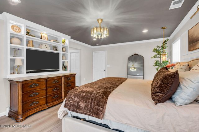 24 Smock Court, Manalapan, NJ 07726