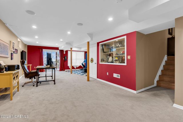 24 Smock Court, Manalapan, NJ 07726