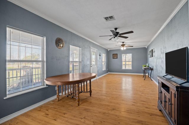 2006 Main Street, Danbury, TX 77534