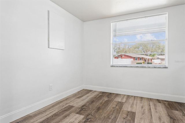 9007 TREE VALLEY CIRCLE, Tampa, FL 33615