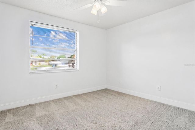 9007 TREE VALLEY CIRCLE, Tampa, FL 33615