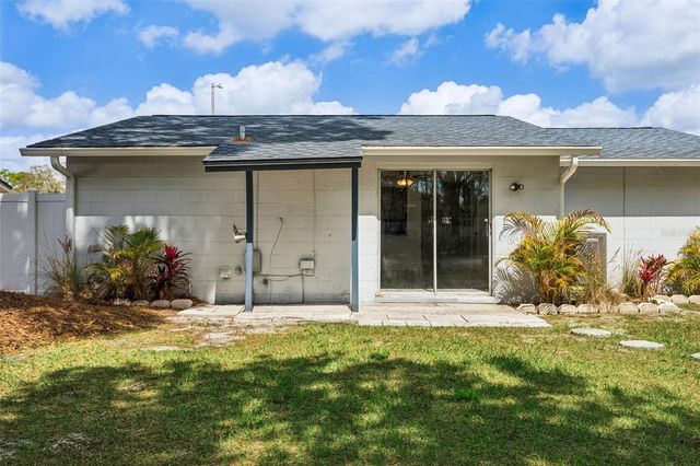 9007 TREE VALLEY CIRCLE, Tampa, FL 33615