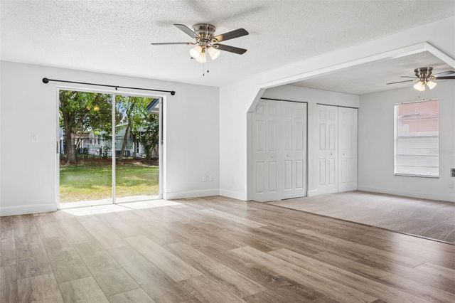 9007 TREE VALLEY CIRCLE, Tampa, FL 33615