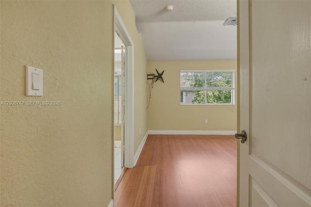 16613 NW 71st Ave, Miami Lakes, FL 33014