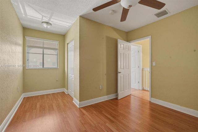 16613 NW 71st Ave, Miami Lakes, FL 33014