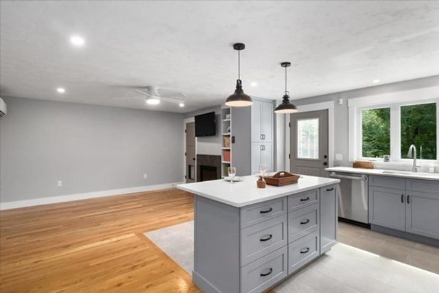14 Norway Farms Dr Rear, Norfolk, MA 02056