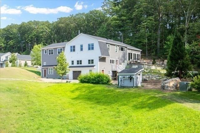14 Norway Farms Dr Rear, Norfolk, MA 02056