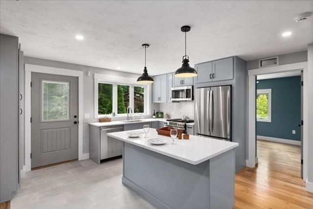 14 Norway Farms Dr Rear, Norfolk, MA 02056
