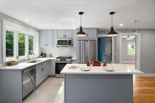 14 Norway Farms Dr Rear, Norfolk, MA 02056