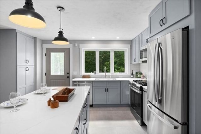 14 Norway Farms Dr Rear, Norfolk, MA 02056