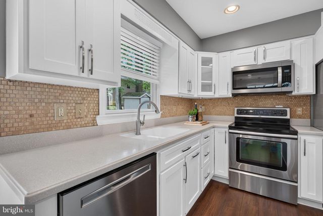 8811 HAYLOAD CT, Springfield, VA 22153