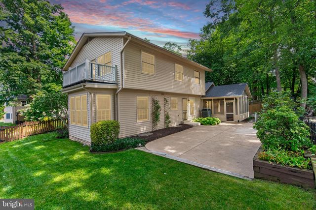 8811 HAYLOAD CT, Springfield, VA 22153