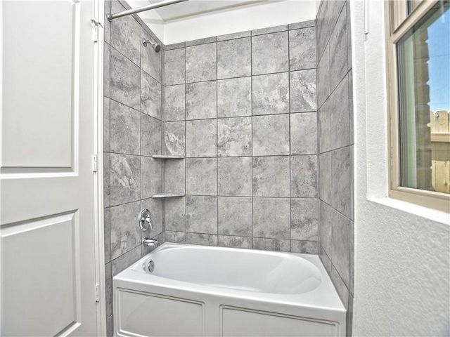 21413 Wilmiller LN, Pflugerville, TX 78660