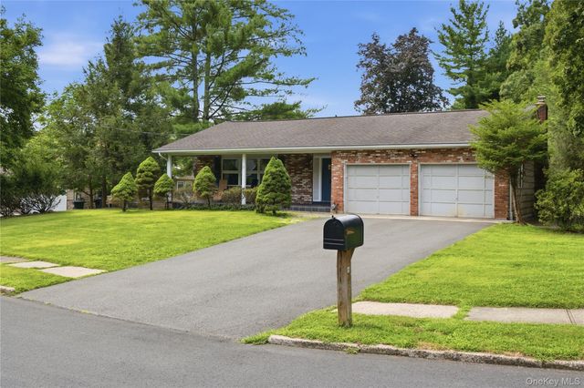 17 Little Brook Lane, New City, NY 10956