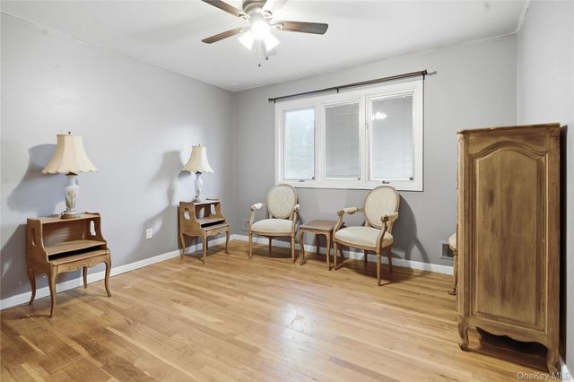 17 Little Brook Lane, New City, NY 10956