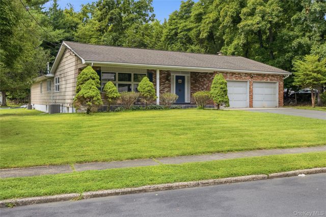 17 Little Brook Lane, New City, NY 10956
