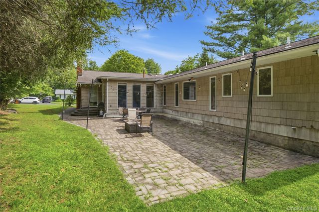 17 Little Brook Lane, New City, NY 10956