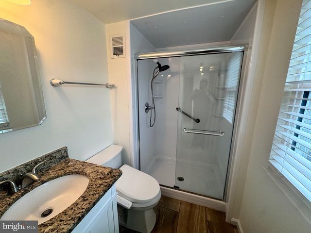 3001 GATEPOST LN, Herndon, VA 20171