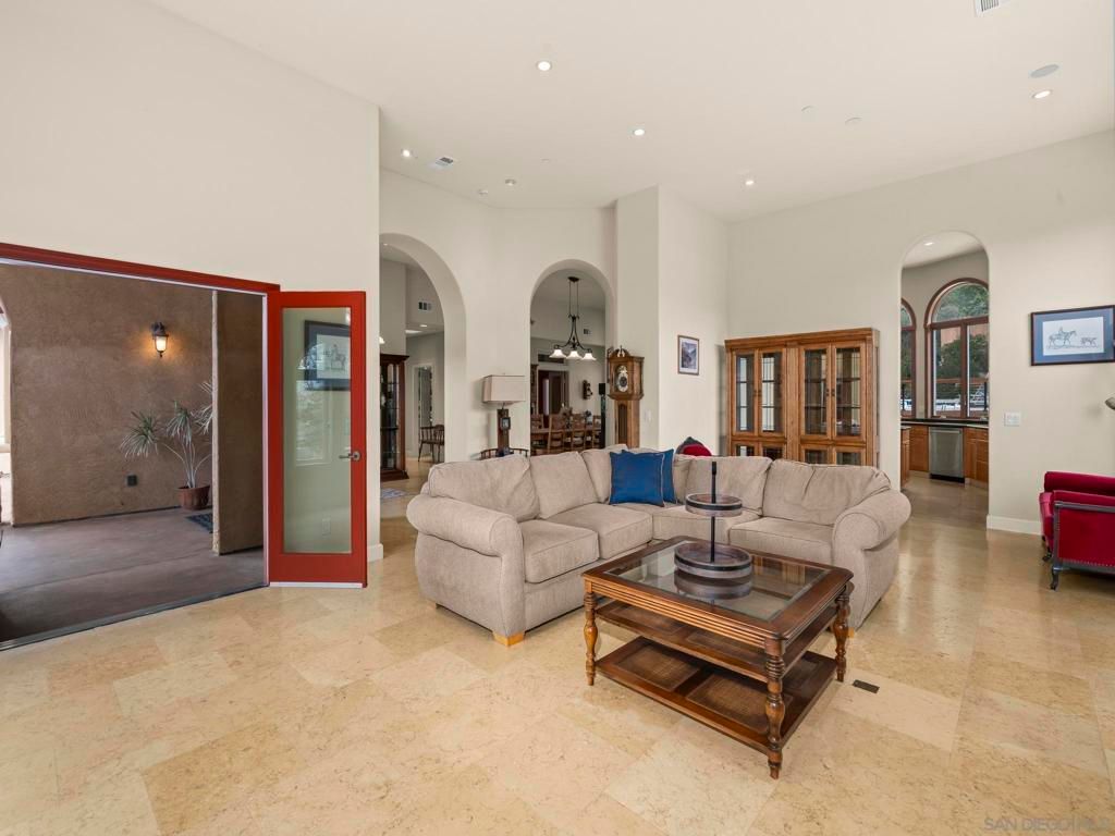 Image 11 of property listing at 17922 Sierra Cielo Ln, Jamul, CA 91935
