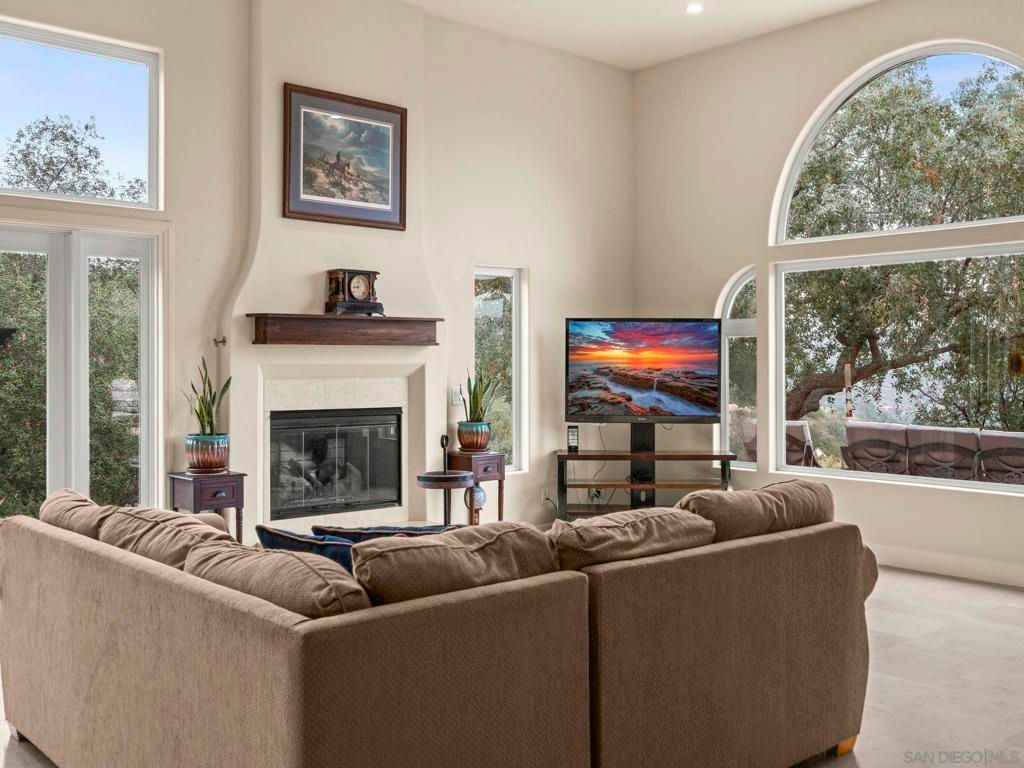 Image 16 of property listing at 17922 Sierra Cielo Ln, Jamul, CA 91935