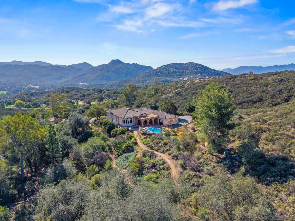 Image 51 of property listing at 17922 Sierra Cielo Ln, Jamul, CA 91935