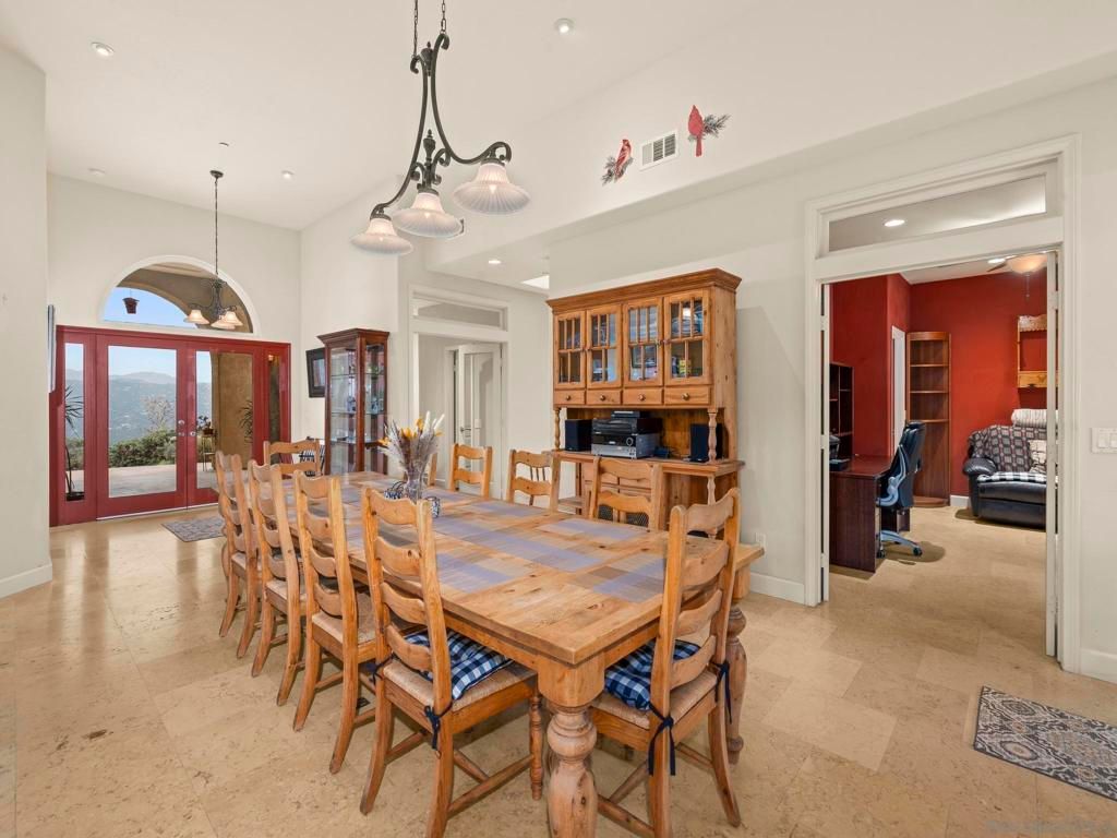 Image 9 of property listing at 17922 Sierra Cielo Ln, Jamul, CA 91935