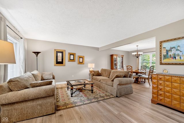 10994 Wharton, Fishers, IN 46038