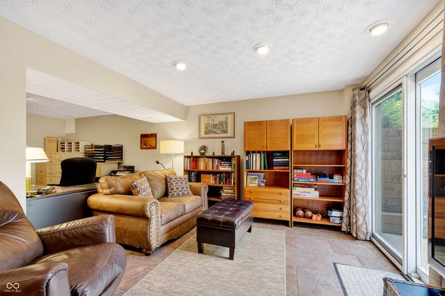 10994 Wharton, Fishers, IN 46038