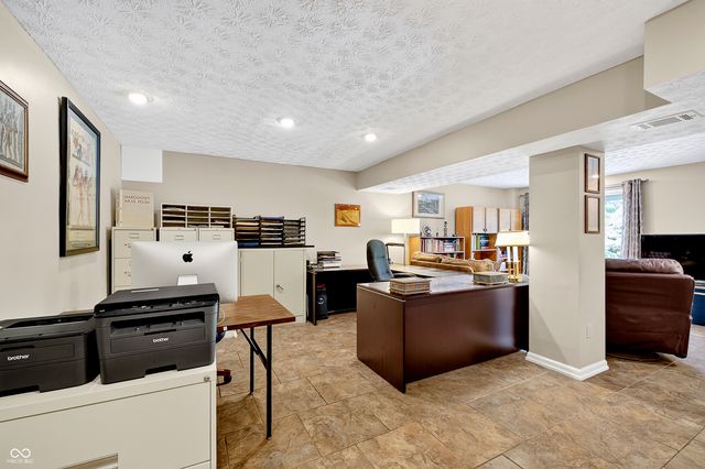 10994 Wharton, Fishers, IN 46038