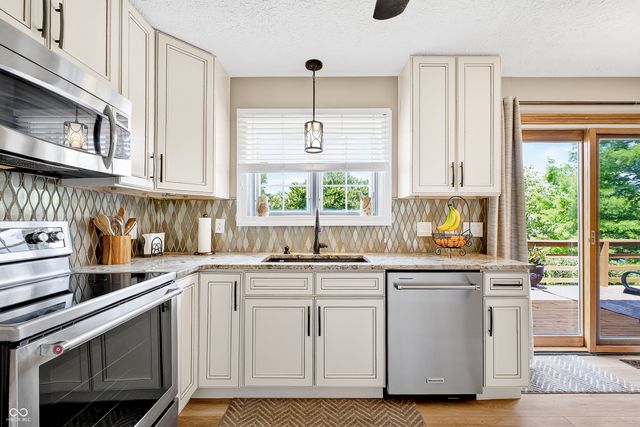 10994 Wharton, Fishers, IN 46038