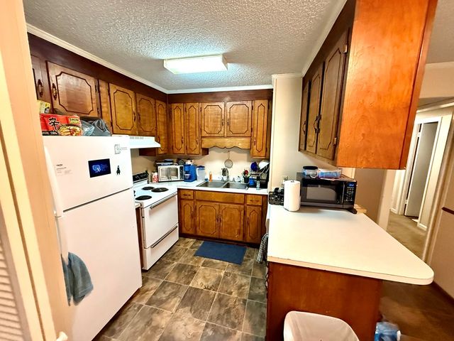 118 Weeks Drive, Enterprise, AL 36330