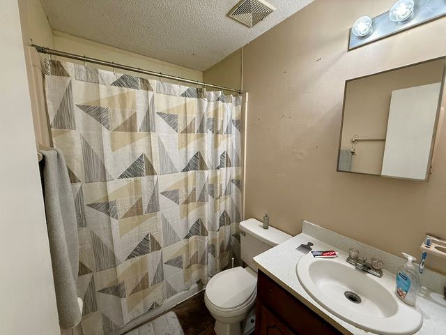 118 Weeks Drive, Enterprise, AL 36330