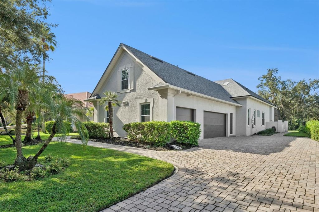 Image 2 of property listing at 3832 HUNTERS ISLE DRIVE, Orlando, FL 32837